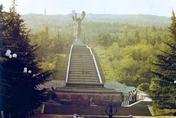 Мемориал Славы в парке Победы.