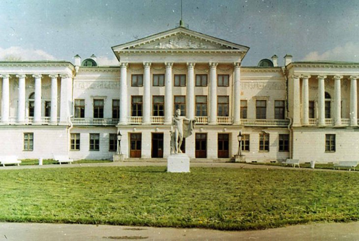 Останкинский дворец.