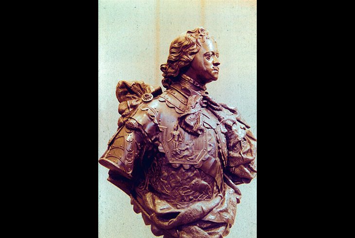 Портрет Петра I.  Бронза 1723г