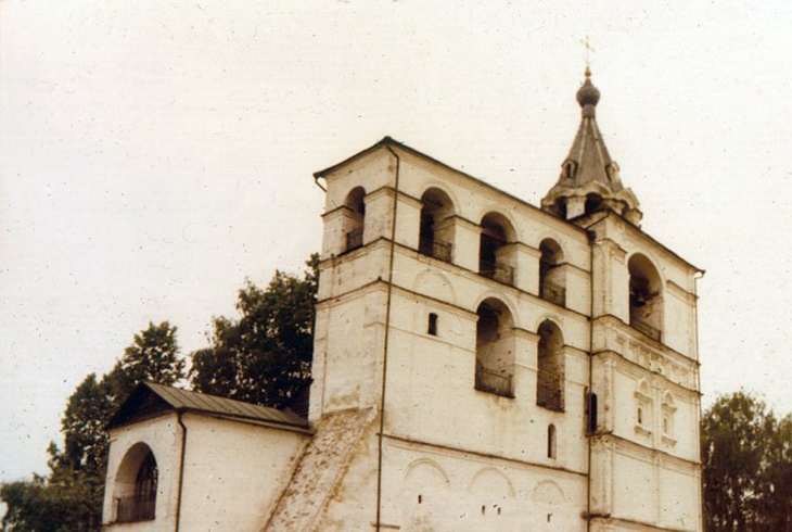 5. Кострома. Ипатьевский монастырь. Звонница. 1603-1605 гг.
