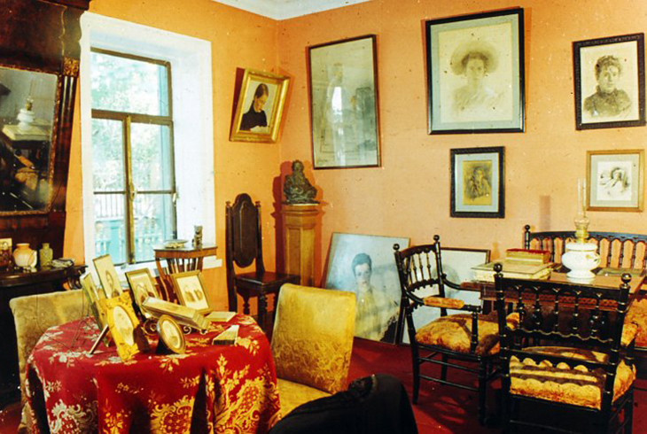 6. Комната Т. Л. Толстой.