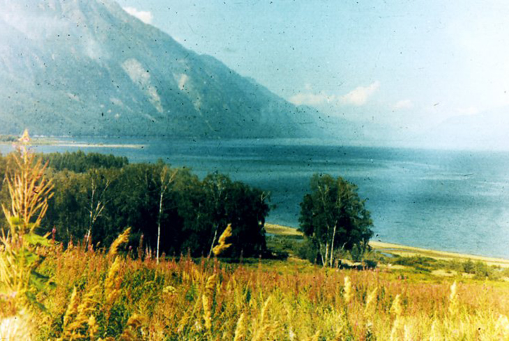 13. Горный Алтай. Телецкое озеро. Вид на гору Чепту.