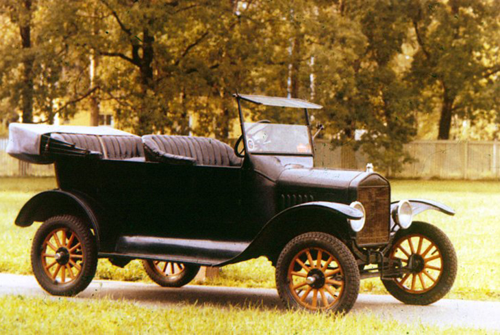 2. Форд Т (1920 г.)
