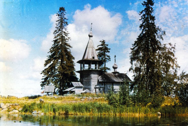 Георгиевская церковь из деревни Усть-Яндома.