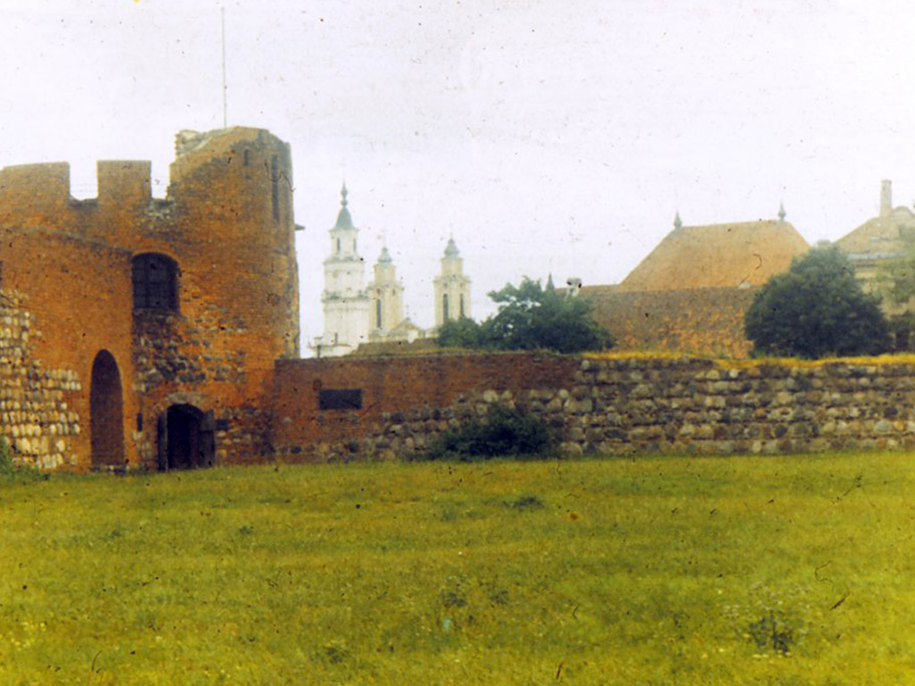 Руины Каунаского замка. XIV в.
