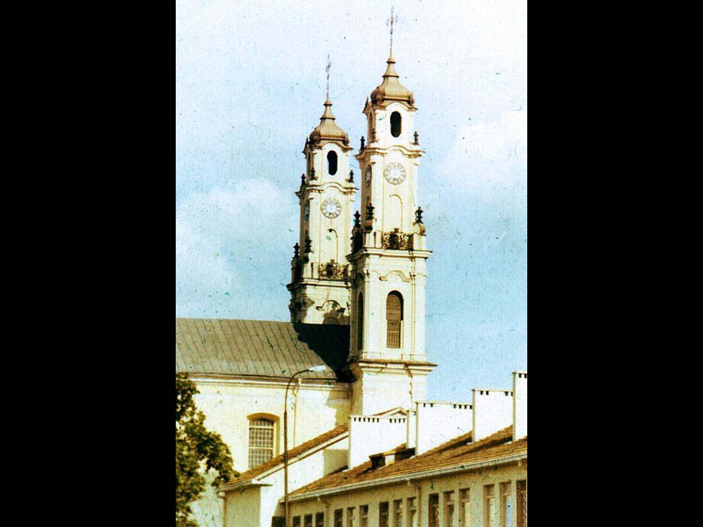 Памятник архитектуры костел Петра и Павла основан в 1668 г. Арх. Заора и Фрелиани.