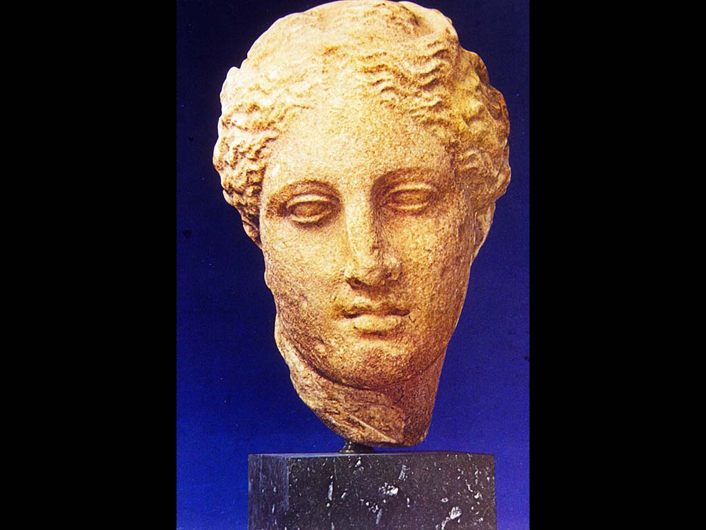Голова богини Гигеи. Мрамор. Около середины IV в. до н. э. Национальный археологический музей. Афины.