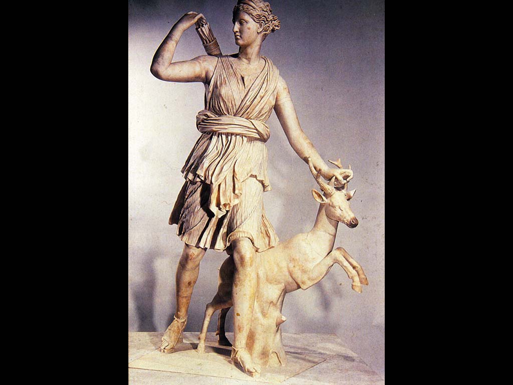 Леохор. Артемида-охотница. Мрамор. Римская копия  II в. до н. э. со скульптуры IV в. до н. э. Лувр. Париж.