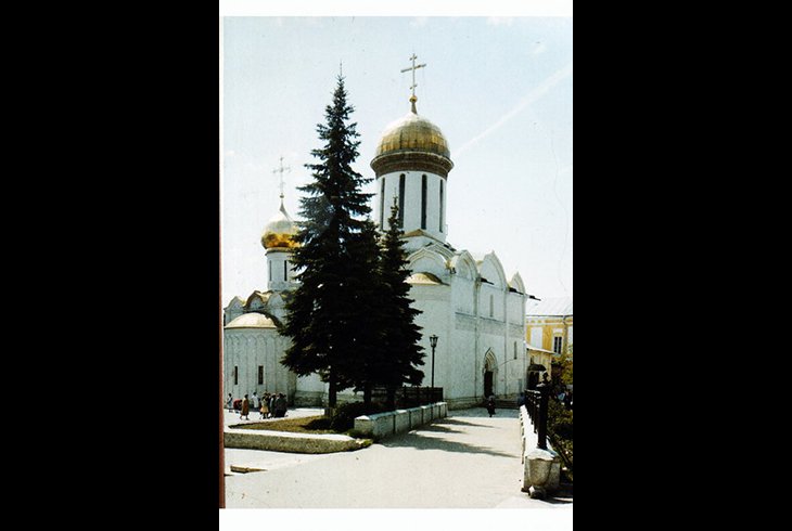 Троице-Сергиевская Лавра. Троицкий собор 1422 г.
