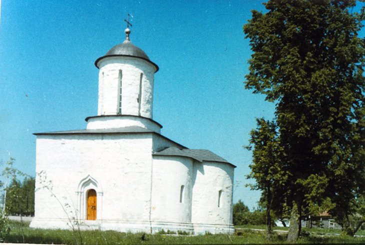 Каменское. Никольская церковь  XIV в.