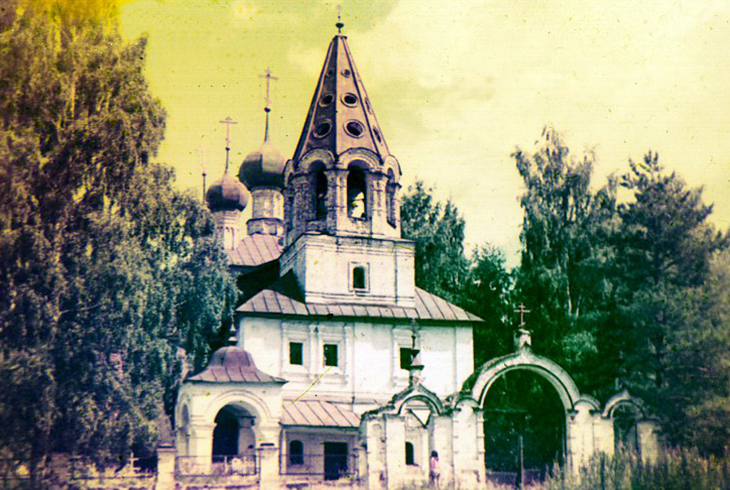 9. Углич. Троицкая церковь, Село Дивная гора. 1690 годы.