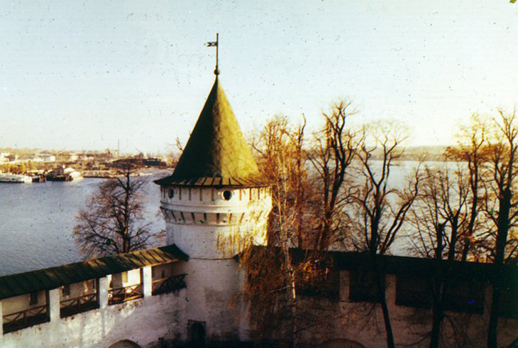 24. Вид на старое устье реки Костромы