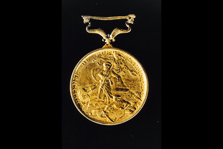 12. Медаль за оборону Порт-Артура.