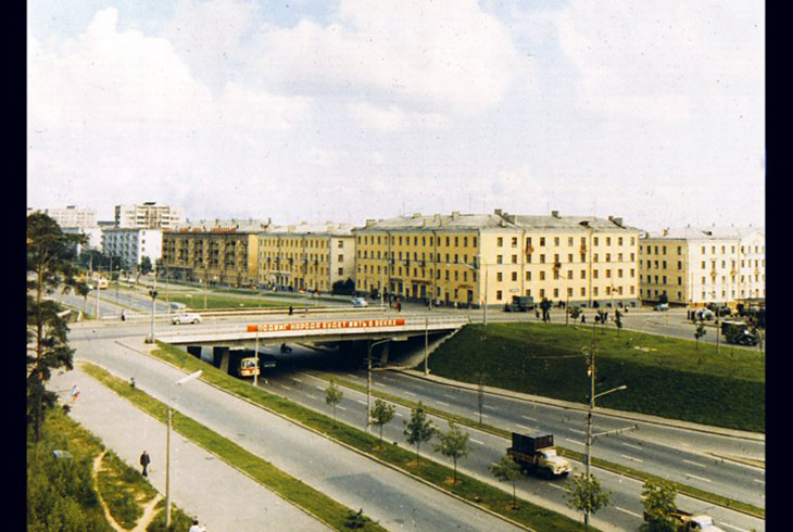 11. Автомагистраль в районе тракторного завода.