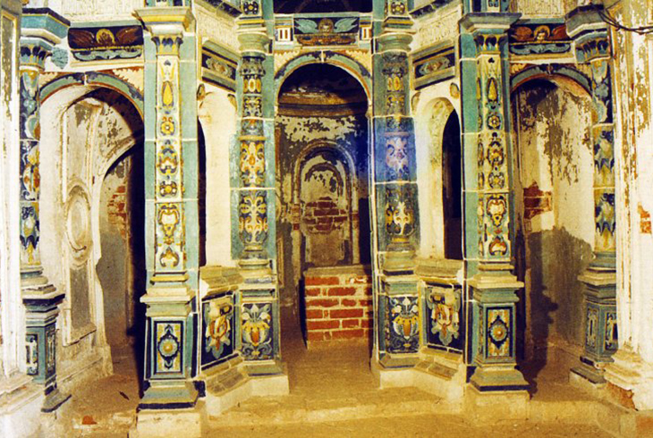 6.	Интерьер собора с остатками лепнины. 1756-1761 гг.