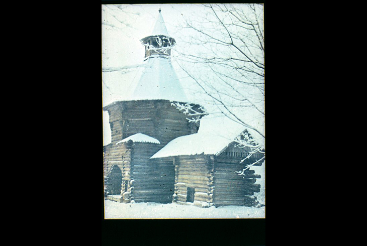 2. Надвратная башня из Николо–Карельского монастыря.