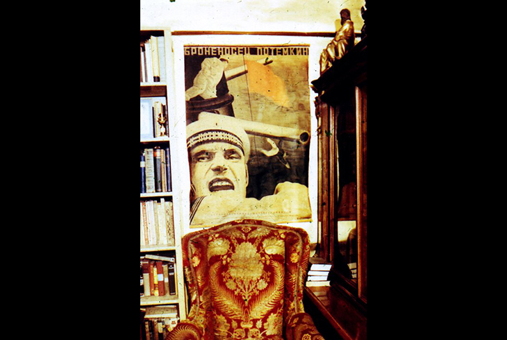 10. Музей-квартира. Плакат фильма «Броненосец «Потемкин».