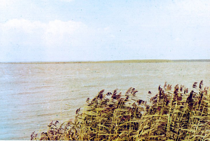 7.	Озеро Разлив.