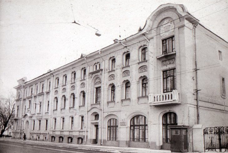 Доходный дом А. И. Кекушевой. 1902. Метростроевская, 19.