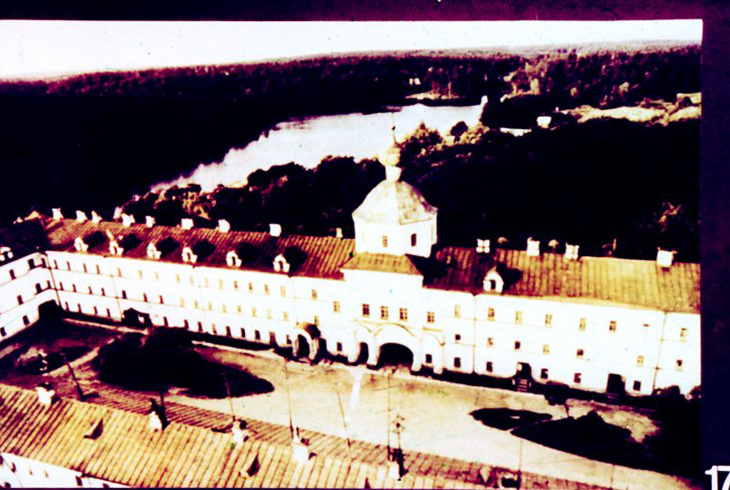Валаамский монастырь (о. Валаам, Ладожское озеро).