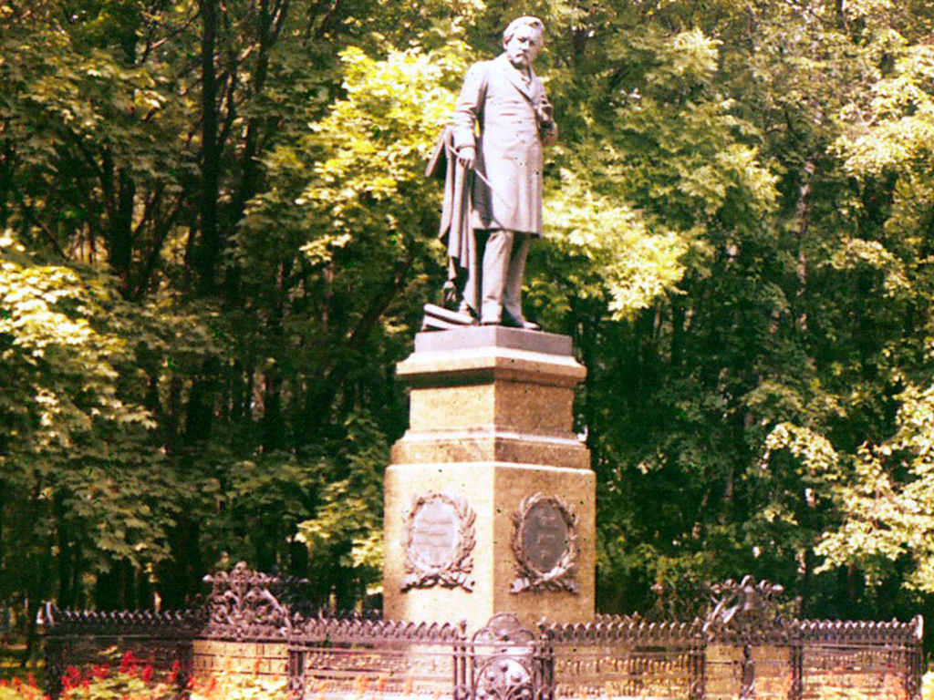 Памятник композитору М. и. Глинке. Скульптор А. Бок. 1885 г.