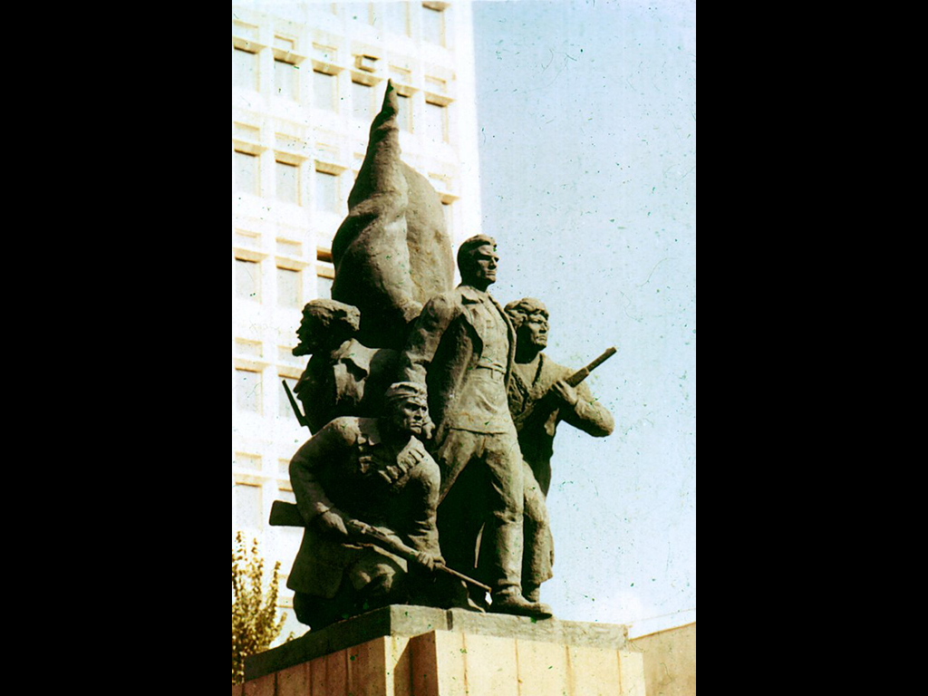 Памятник борцам за установление советской власти в Семиречье.