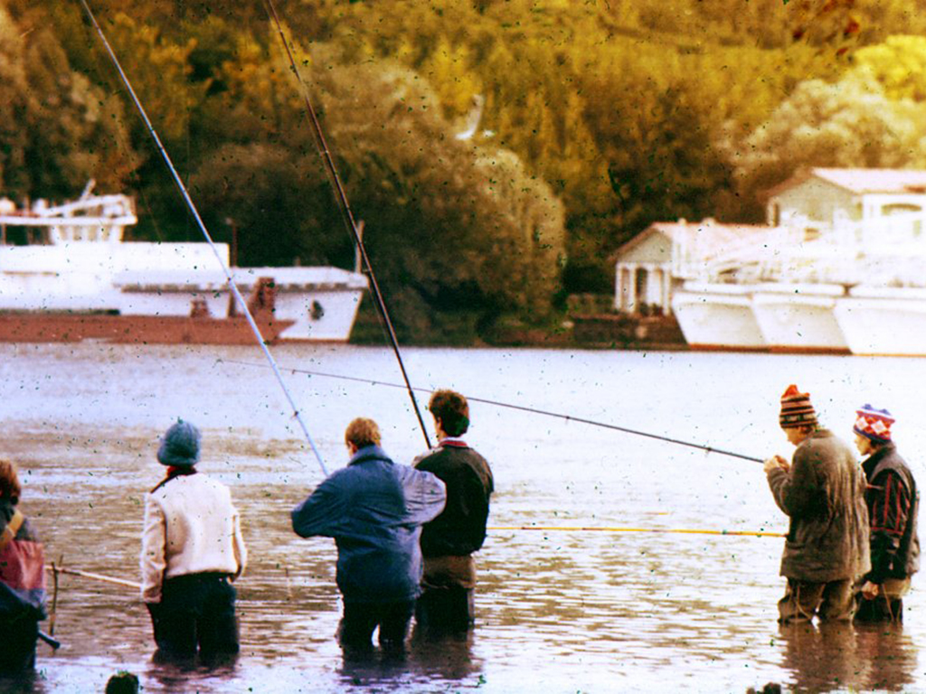 Рыбная ловля в Крылатском.