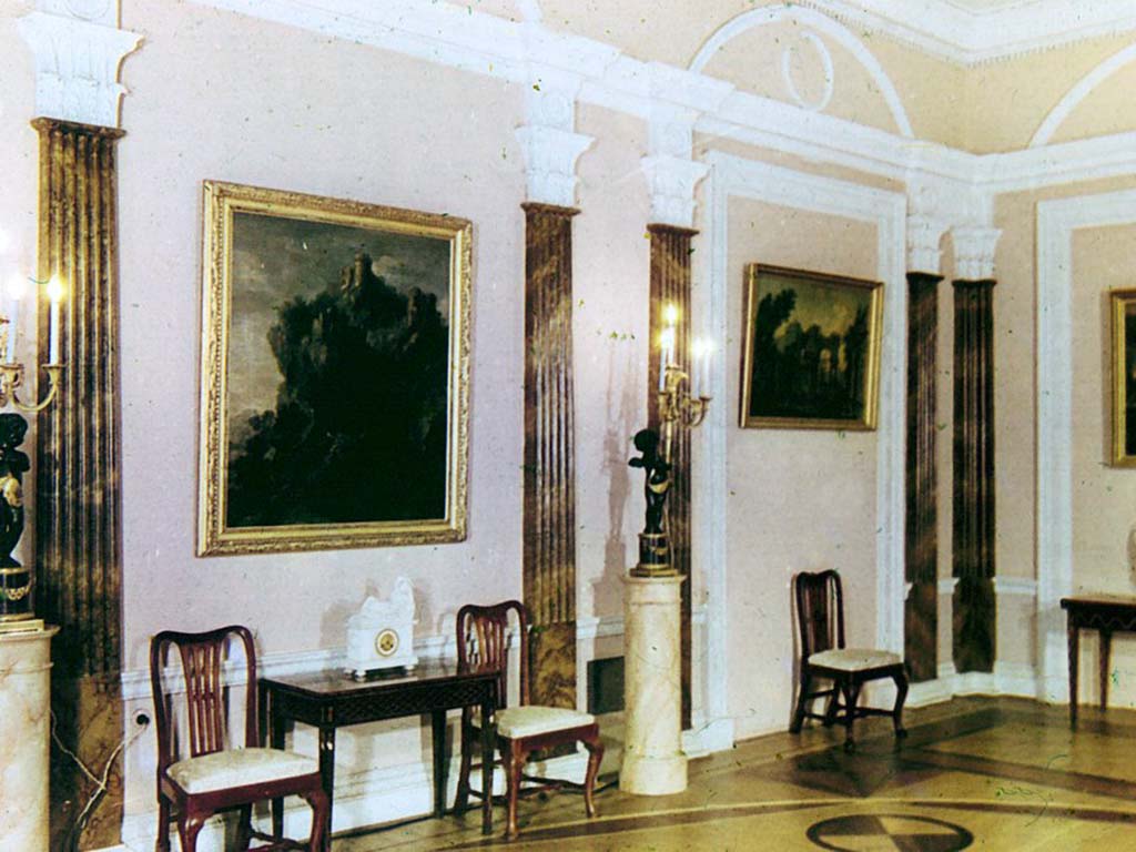 Официантская комната в Большом дворце.