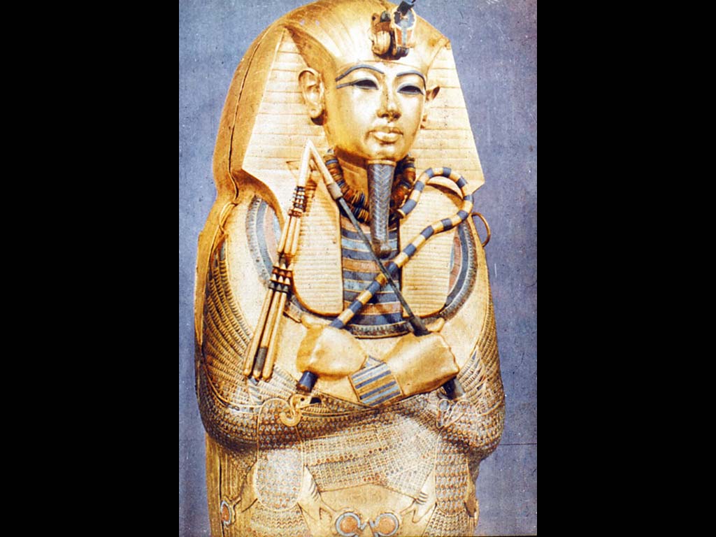 Верхняя часть третьего гроба фараона Тутанхамона.