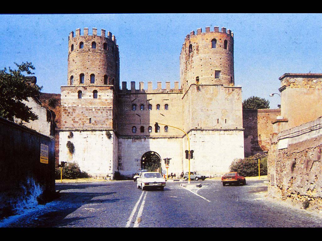 Стена Аврелиана. Ворота св. Себастьяна, или Аппиевы ворота. 271-274 гг. Рим.